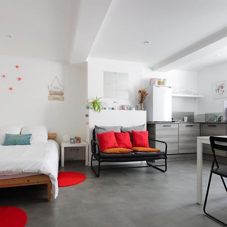 Charmant Studio, Au Coeur De La Ville De Riom Ngoại thất bức ảnh